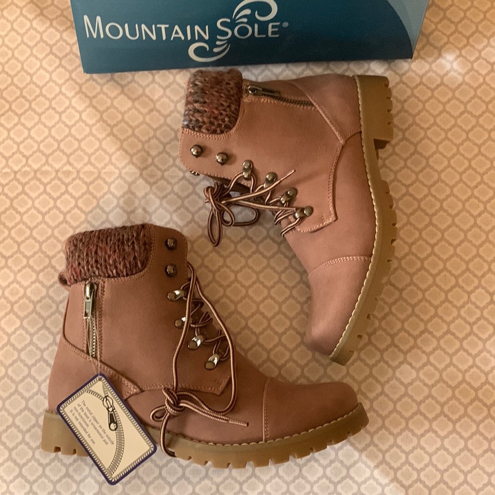 Combat Boots Size 8 Lavender Color New